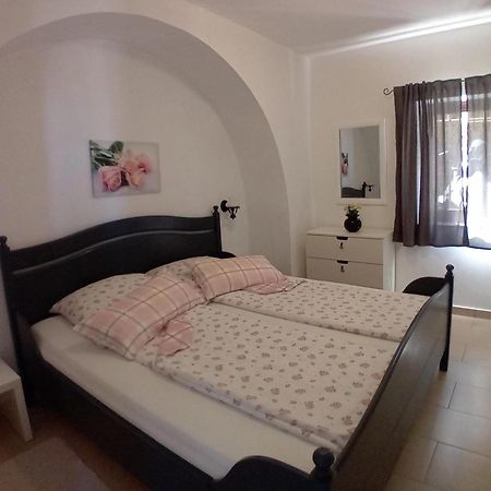 Vivi Studio Apartments Mali Lošinj Rum bild