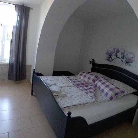 Vivi Studio Apartments Mali Lošinj Rum bild