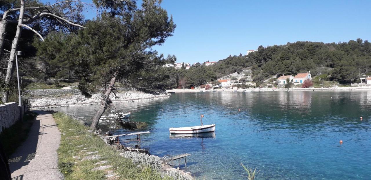 Vivi Studio Apartments Mali Lošinj Exteriör bild