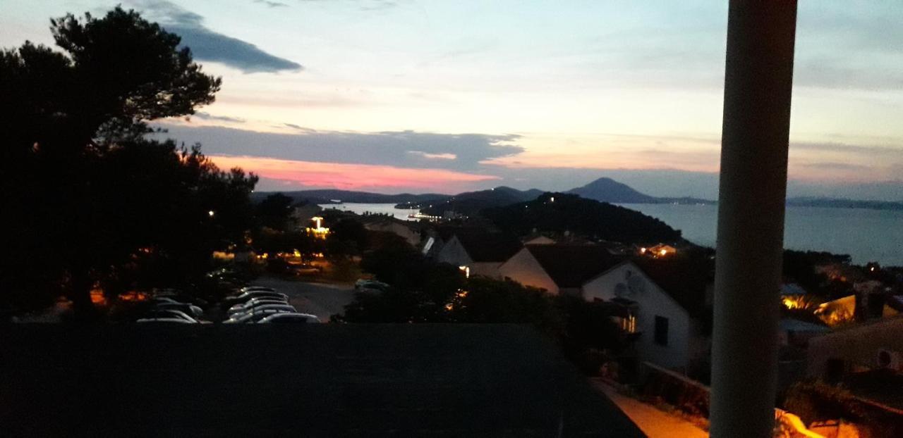 Vivi Studio Apartments Mali Lošinj Exteriör bild